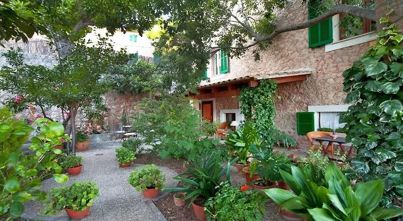 Es Petit De Valldemossa ספרד